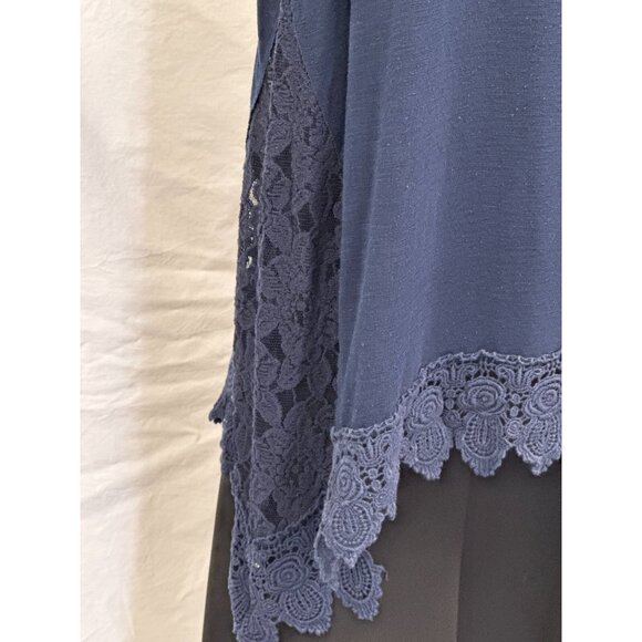 Maurices Womens Navy Blue Crochet Lace Hem Blouse Size 2 Short Sleeve Pullover - Picture 5 of 10